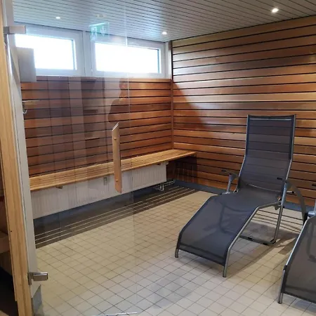 Daire Strandhotel 61 *